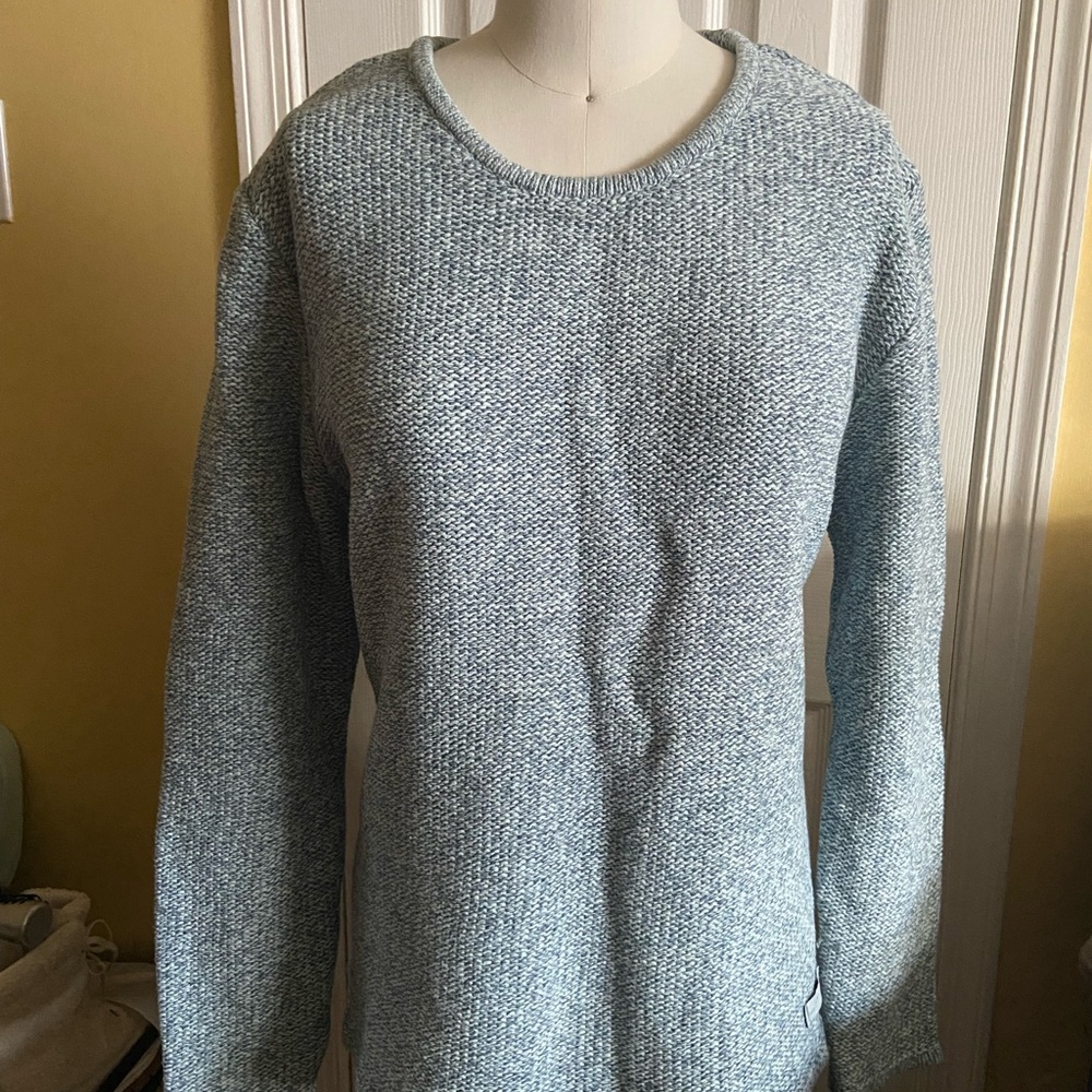 Attraction brand light blue knit crew neck sweater, size large, good condition